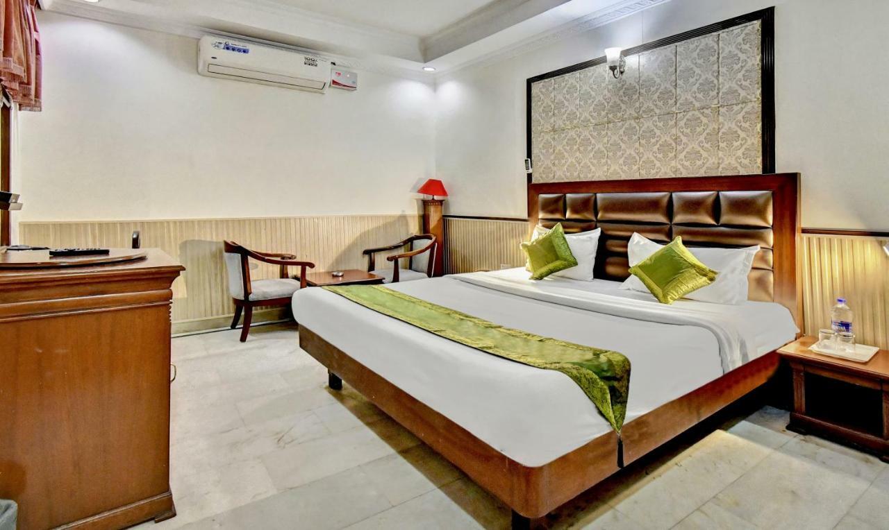 Treebo Trend Corporate Inn Chandīgarh Екстериор снимка